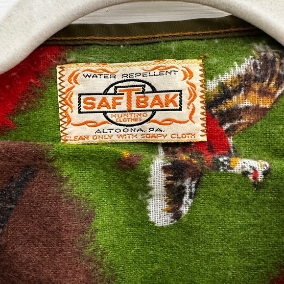 VINTAGE Men's Hunting Vest with Pheasant Lining Interior Size Large - Picture 2 of 5